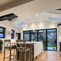 Bi-folding door