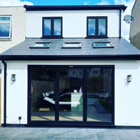 Bi-folding door