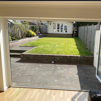 Bi-folding door